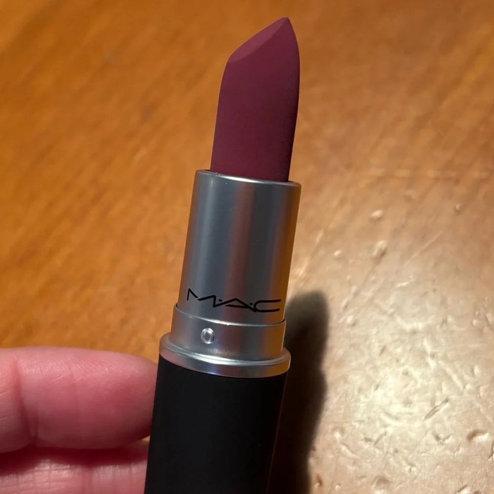MAC Lipstick Burning Love